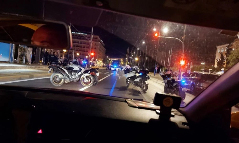 Συναγερμός στην ΕΛΑΣ τα ξημερώματα- Ένοπλος απειλούσε να ανοίξει πυρ στο μνημείο του Αγνώστου Στρατιώτη!